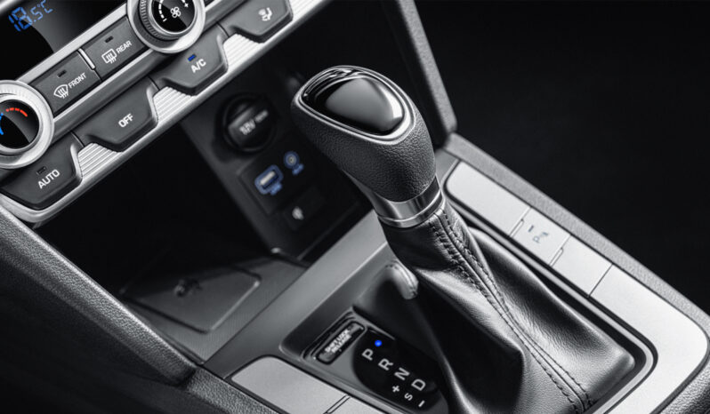 Hyundai Elantra AD — Modern sunroof full