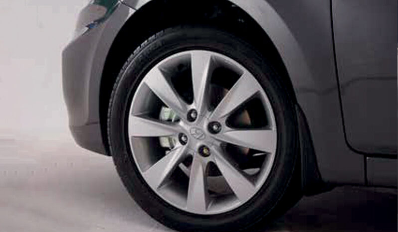 Hyundai Accent RB — GL + Sunroof full