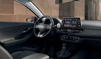 Hyundai i30 Hatchback — Blaze full
