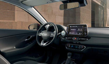 Hyundai i30 Fastback — Redline full