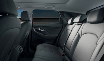 Hyundai i30 Fastback — Redline full